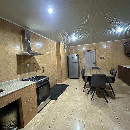Linda Guest House Batumi Exterior photo